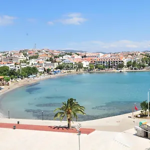 Oda ve Kahvaltı Deniz